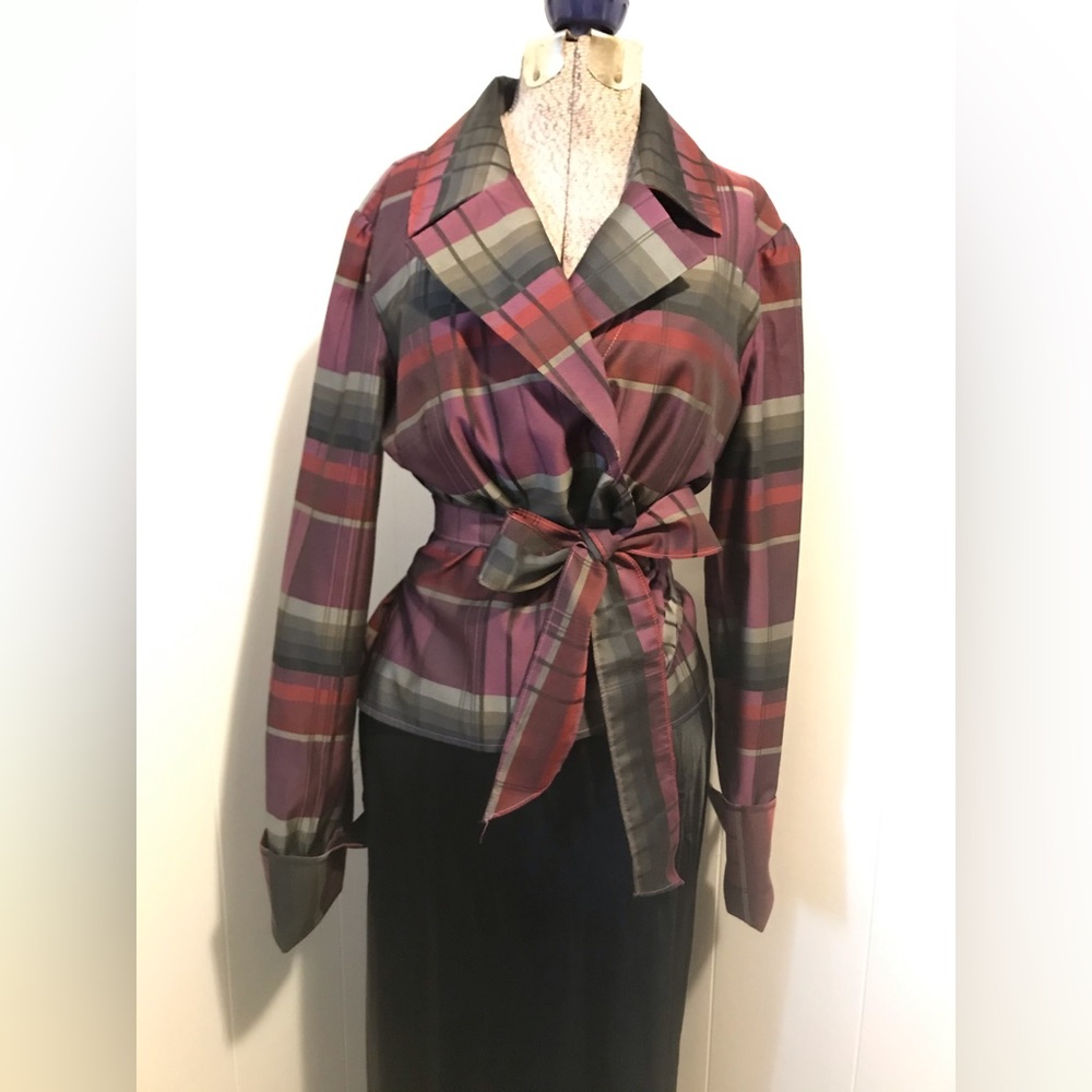 Brand: J Michaels Exquisite Plaid Wrap Style Top Size 12 🇨🇦 - Picture 3 of 16